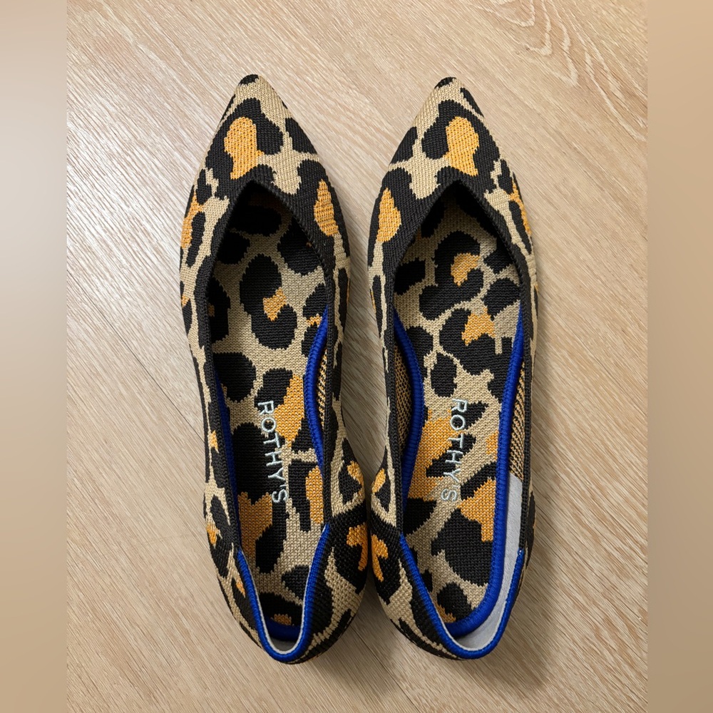 Rothy’s “The Point” Leopard Flats